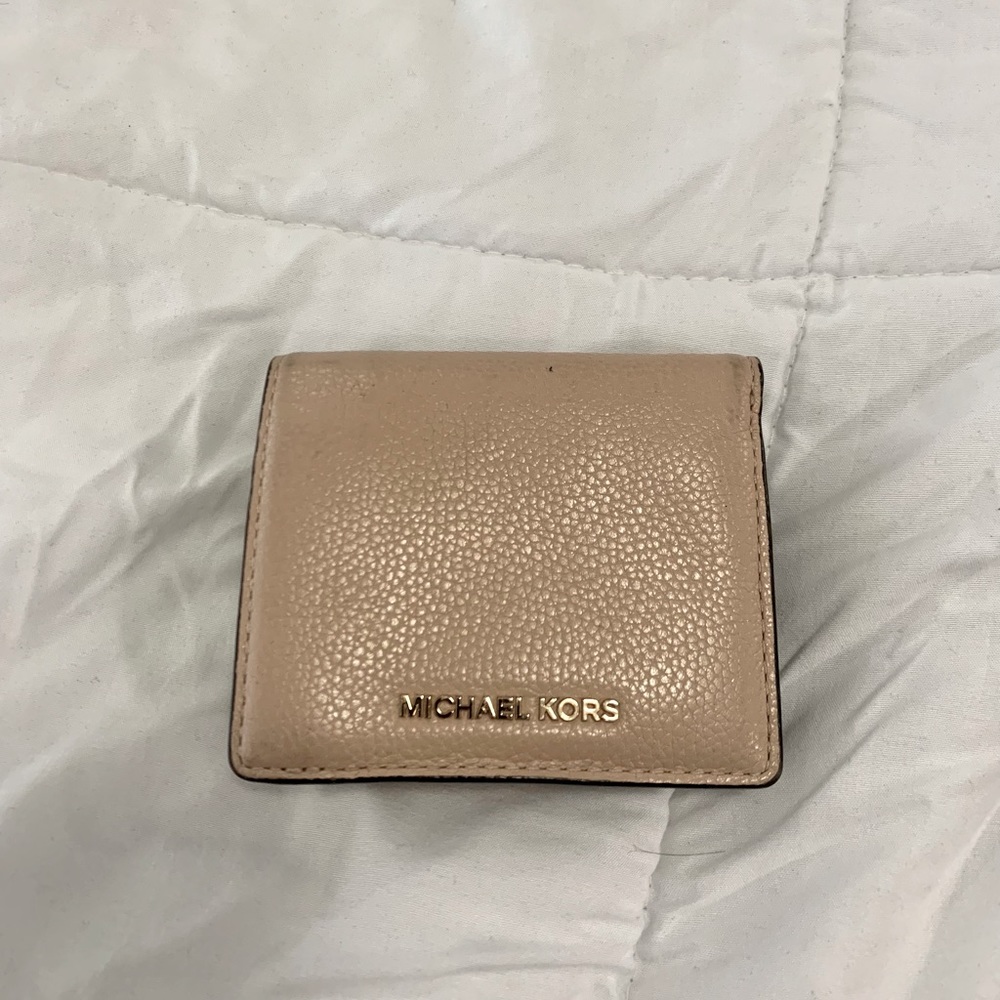 Michael kors wallet